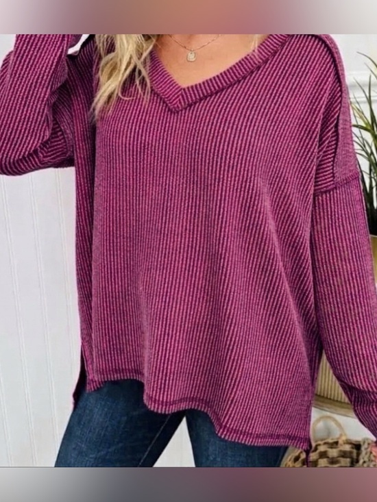 Zenana Outfitters Tops - Zenana NWT plum V-Neck long sleeve ribbed hi/lo hem tunic
